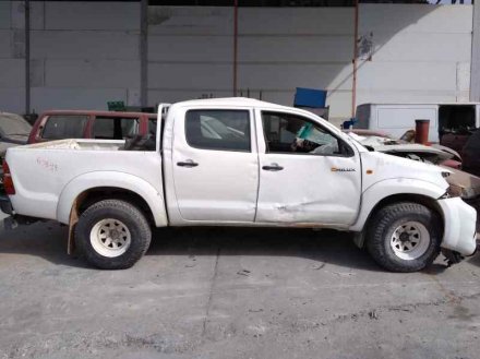 Vehiculo en el desguace: TOYOTA HILUX (KUN) Double Cab 4X4