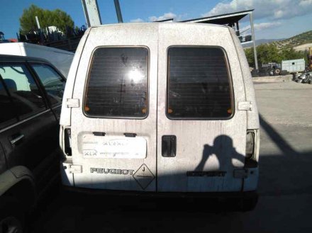 Vehiculo en el desguace: PEUGEOT EXPERT KOMBI Confort acristaldo (5 asientos)