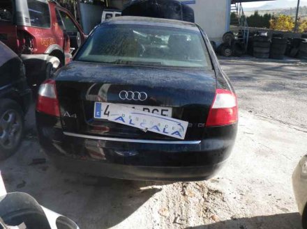 Vehiculo en el desguace: AUDI A4 BERLINA (8E) 1.9 TDI (96kW)