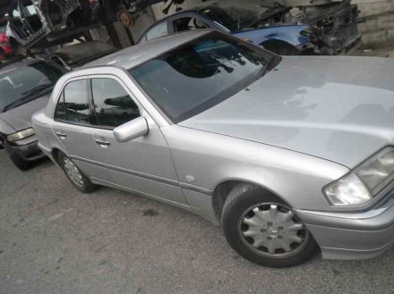 Vehiculo en el desguace: MERCEDES-BENZ CLASE C (W202) BERLINA 250 TD (202.128)