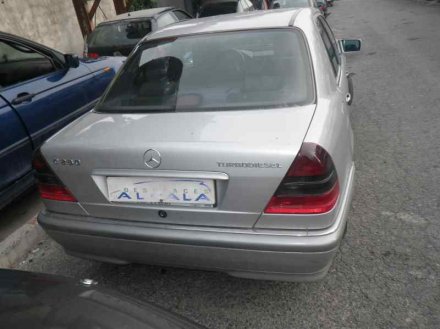 Vehiculo en el desguace: MERCEDES-BENZ CLASE C (W202) BERLINA 250 TD (202.128)