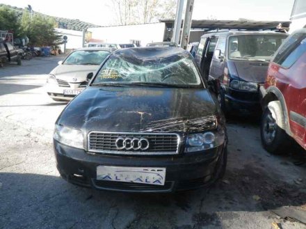 Vehiculo en el desguace: AUDI A4 BERLINA (8E) 1.9 TDI (96kW)