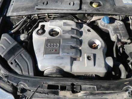 Vehiculo en el desguace: AUDI A4 BERLINA (8E) 1.9 TDI (96kW)