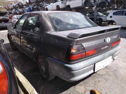 Vehiculo en el desguace: RENAULT 19 (B/C/L53) B5305