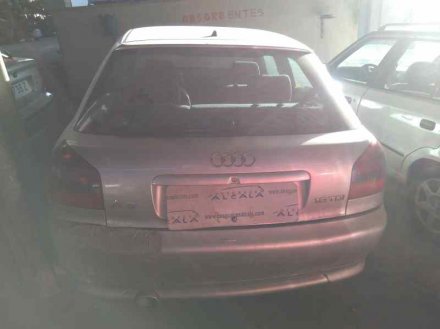 Vehiculo en el desguace: AUDI A3 (8L) 1.9 TDI Ambiente