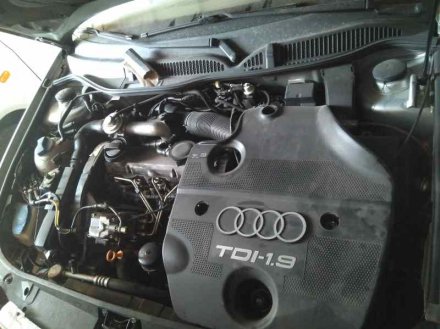 Vehiculo en el desguace: AUDI A3 (8L) 1.9 TDI Ambiente