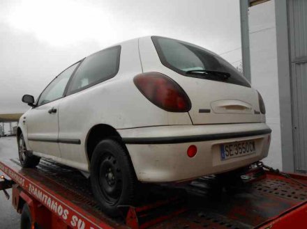 Vehiculo en el desguace: FIAT BRAVO (182) 1.6 16V / 16V 100 SX