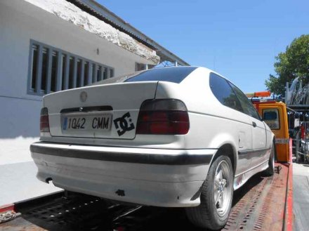 Vehiculo en el desguace: BMW SERIE 3 BERLINA (E36) 318tds