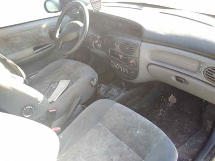 Vehiculo en el desguace: RENAULT MEGANE I CLASSIC (LA0) 1.9 dTi RN (LAON)