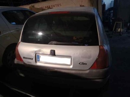 Vehiculo en el desguace: RENAULT CLIO II FASE I (B/CBO) 1.9 D