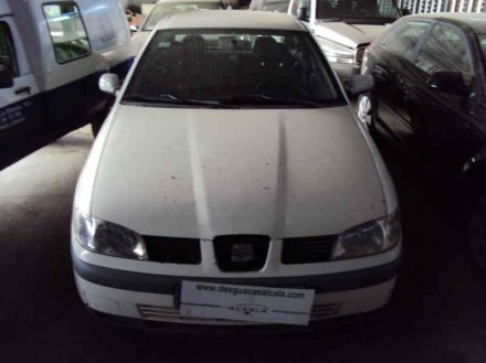 Vehiculo en el desguace: SEAT IBIZA (6K1) Signo