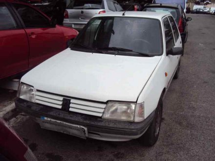 Vehiculo en el desguace: PEUGEOT 205 BERLINA 1.8 D Generation