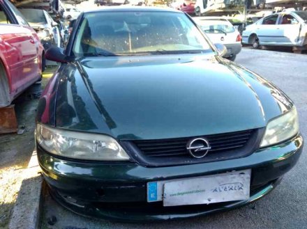 Vehiculo en el desguace: OPEL VECTRA B BERLINA Básico (1999->)