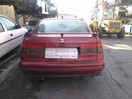 Vehiculo en el desguace: SEAT TOLEDO (1L) Base