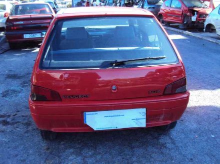 Vehiculo en el desguace: PEUGEOT 106 (S1) Kid