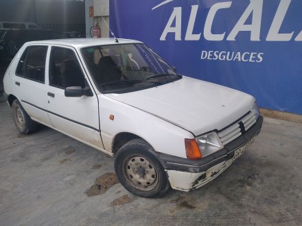 Vehiculo en el desguace: PEUGEOT 205 BERLINA 1.8 Diesel CAT
