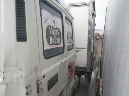 Vehiculo en el desguace: MERCEDES MB 120 *