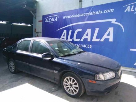 Vehiculo en el desguace: VOLVO S80 BERLINA 2.4 D