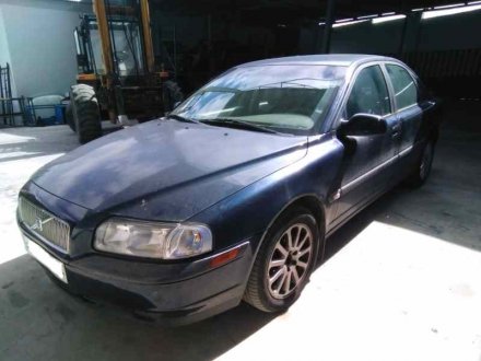 Vehiculo en el desguace: VOLVO S80 BERLINA 2.4 D