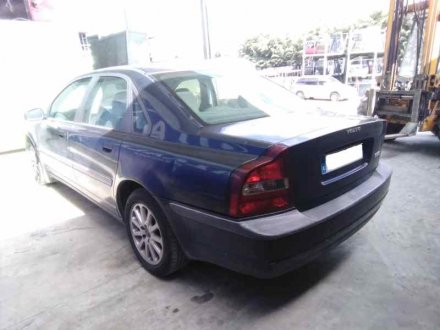 Vehiculo en el desguace: VOLVO S80 BERLINA 2.4 D