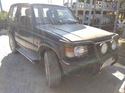 Vehiculo en el desguace: MITSUBISHI MONTERO (V20/V40) 2500 TD GL Fun (2-ptas.)