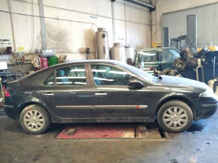 Vehiculo en el desguace: RENAULT LAGUNA II (BG0) Authentique