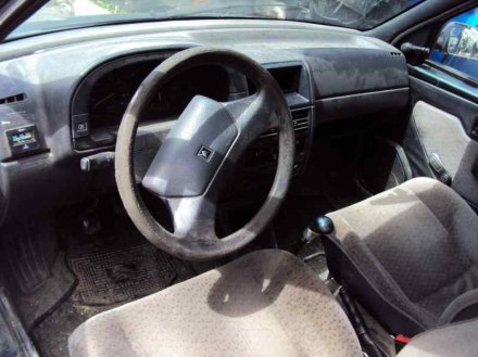 Vehiculo en el desguace: CITROEN AX First