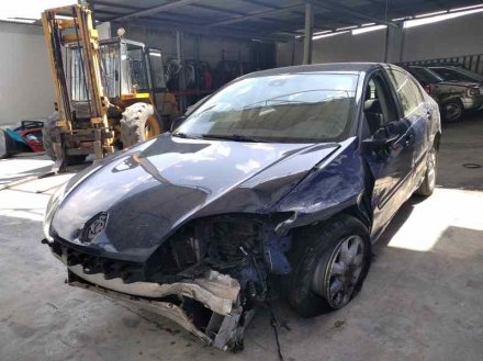 Vehiculo en el desguace: RENAULT LAGUNA III Authentique