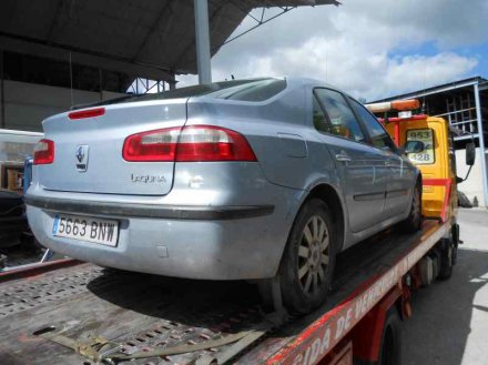 Vehiculo en el desguace: RENAULT LAGUNA II (BG0) Dynamique