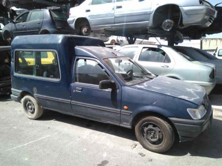 Vehiculo en el desguace: FORD FIESTA BERL./COURIER Surf