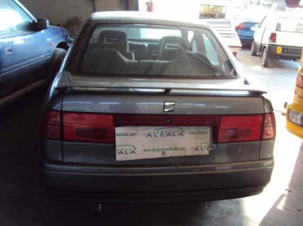 Vehiculo en el desguace: SEAT TOLEDO (1L) Base