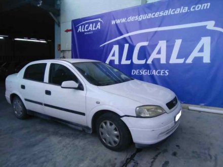 Vehiculo en el desguace: OPEL ASTRA G BERLINA Club