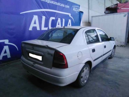 Vehiculo en el desguace: OPEL ASTRA G BERLINA Club