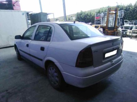 Vehiculo en el desguace: OPEL ASTRA G BERLINA Club