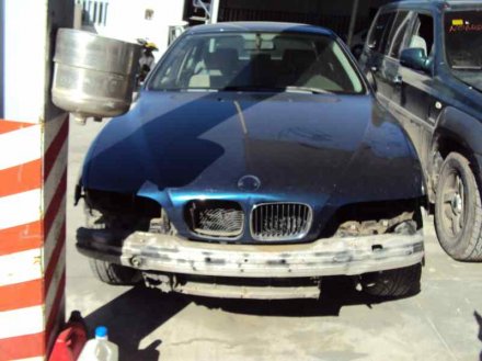 Vehiculo en el desguace: BMW SERIE 5 BERLINA (E39) 528i