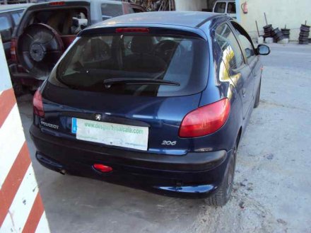 Vehiculo en el desguace: PEUGEOT 206 BERLINA XR