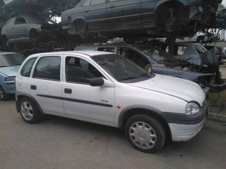 Vehiculo en el desguace: OPEL CORSA B City