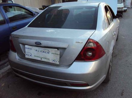 Vehiculo en el desguace: FORD MONDEO BERLINA (GE) Ambiente (06.2003->) (D)