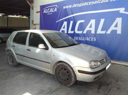 Vehiculo en el desguace: VOLKSWAGEN GOLF IV BERLINA (1J1) Básico