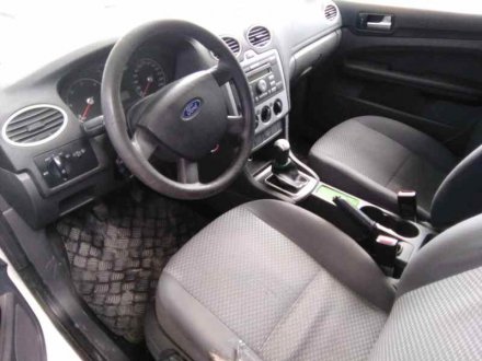 Vehiculo en el desguace: FORD FOCUS BERLINA (CAP) Ambiente (D)