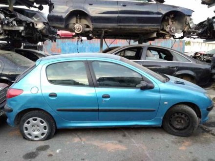 Vehiculo en el desguace: PEUGEOT 206 BERLINA XR