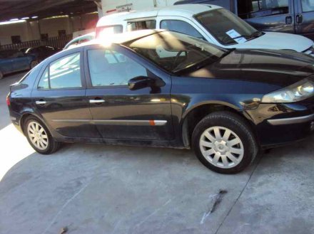 Vehiculo en el desguace: RENAULT LAGUNA II (BG0) Authentique