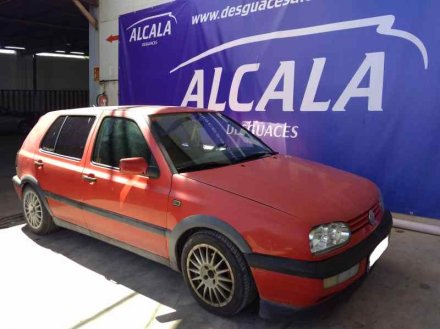 Vehiculo en el desguace: VOLKSWAGEN GOLF III BERLINA (1H1) S