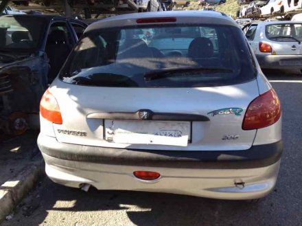 Vehiculo en el desguace: PEUGEOT 206 BERLINA XR