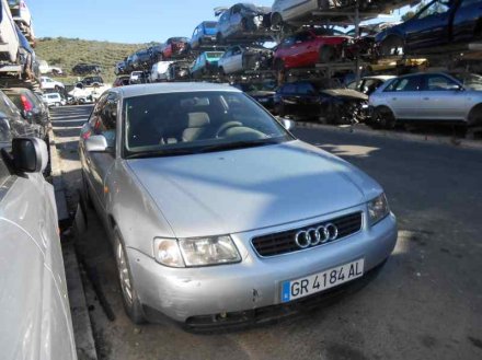 Vehiculo en el desguace: AUDI A3 (8L) 1.8 Ambiente