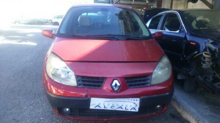 Vehiculo en el desguace: RENAULT SCENIC II Confort Expression