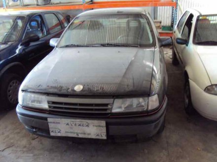 Vehiculo en el desguace: OPEL VECTRA A CD