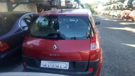 Vehiculo en el desguace: RENAULT SCENIC II Confort Expression