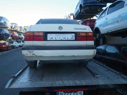 Vehiculo en el desguace: VOLKSWAGEN VENTO (1H2) CL