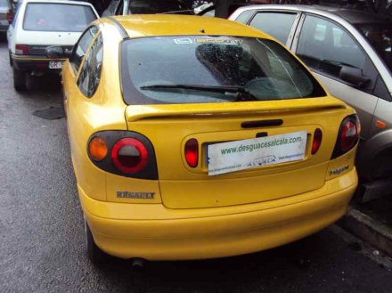 Vehiculo en el desguace: RENAULT MEGANE I COACH/COUPE (DA0) 1.6 e (DAOF)